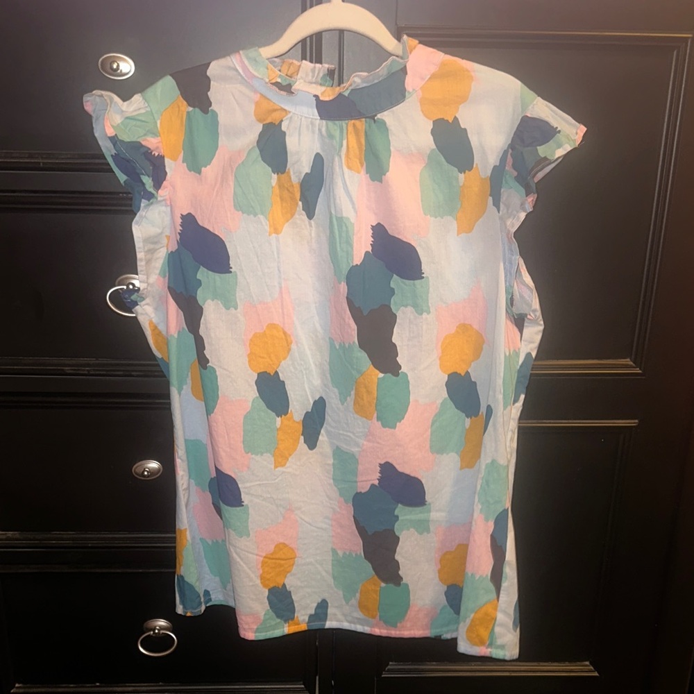XL NWOT Colorful Ruffle Sleeve Blouse